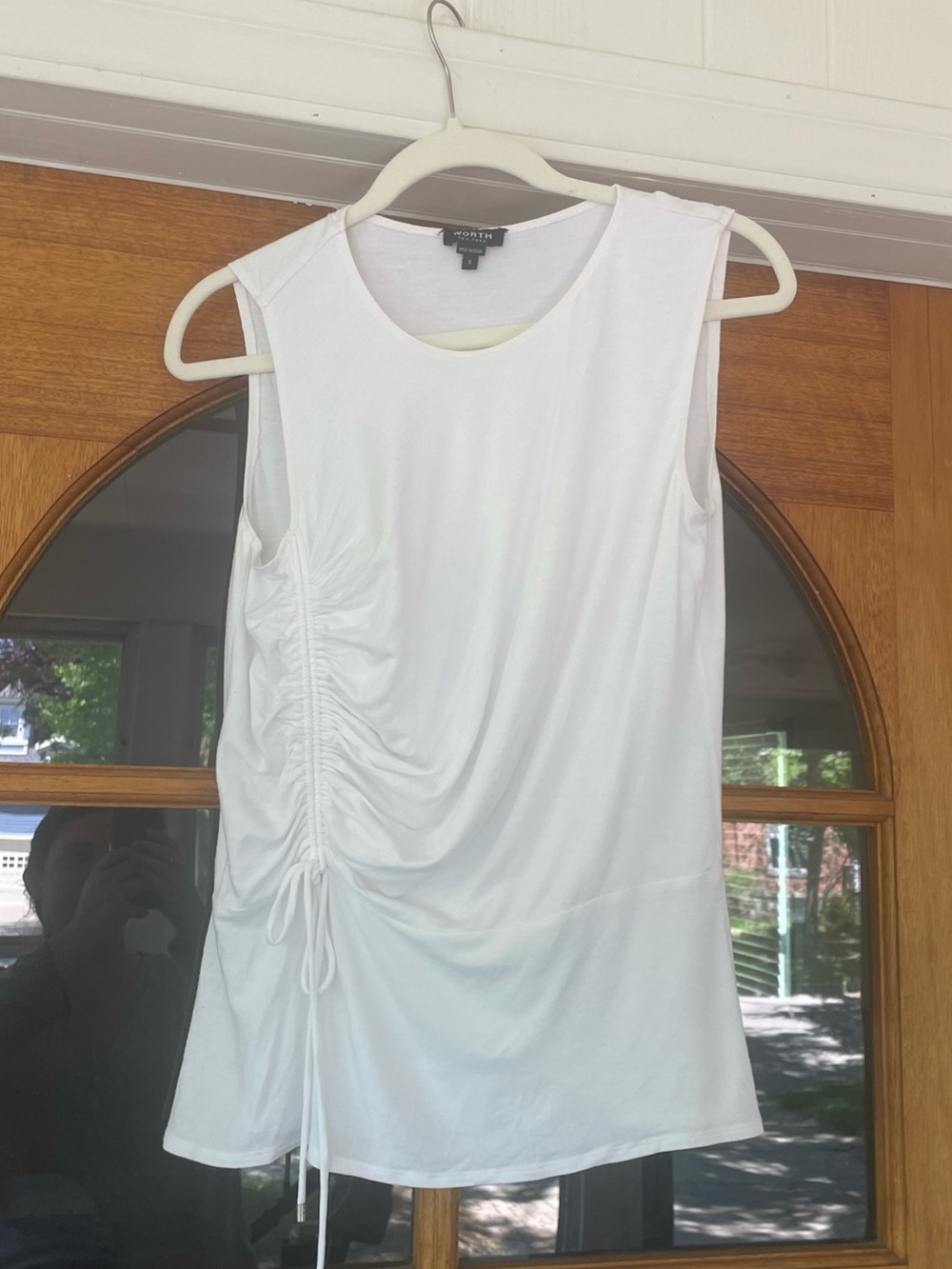 Worth New York Side Ruched Rayon Blend White Sleeveless Shirt Size Small